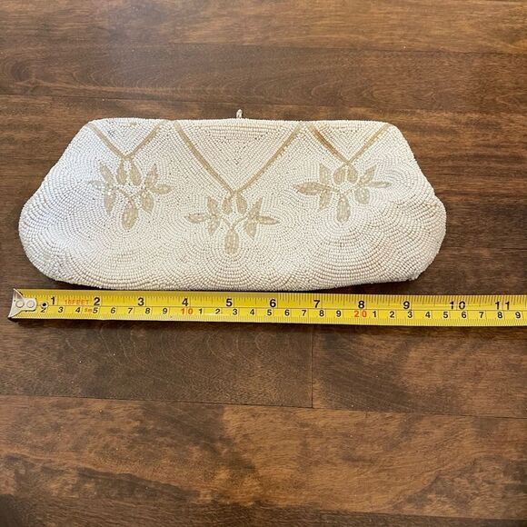 SMALL beaded clutch - Picture 10 of 11